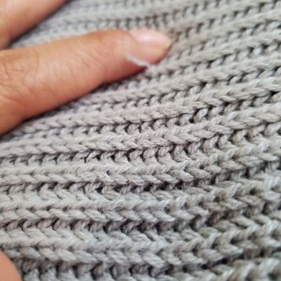 BB Dakota Stone Grey Knit Sweater With Braided Sleeve Detail Size small womens - Picture 10 of 11